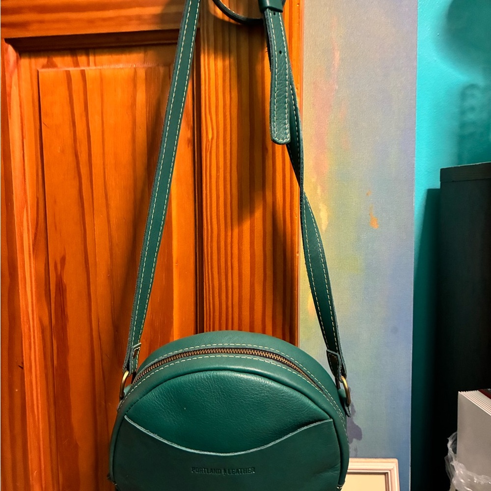 Portland Leather Green Crossbody Bag with Adjustable Strap